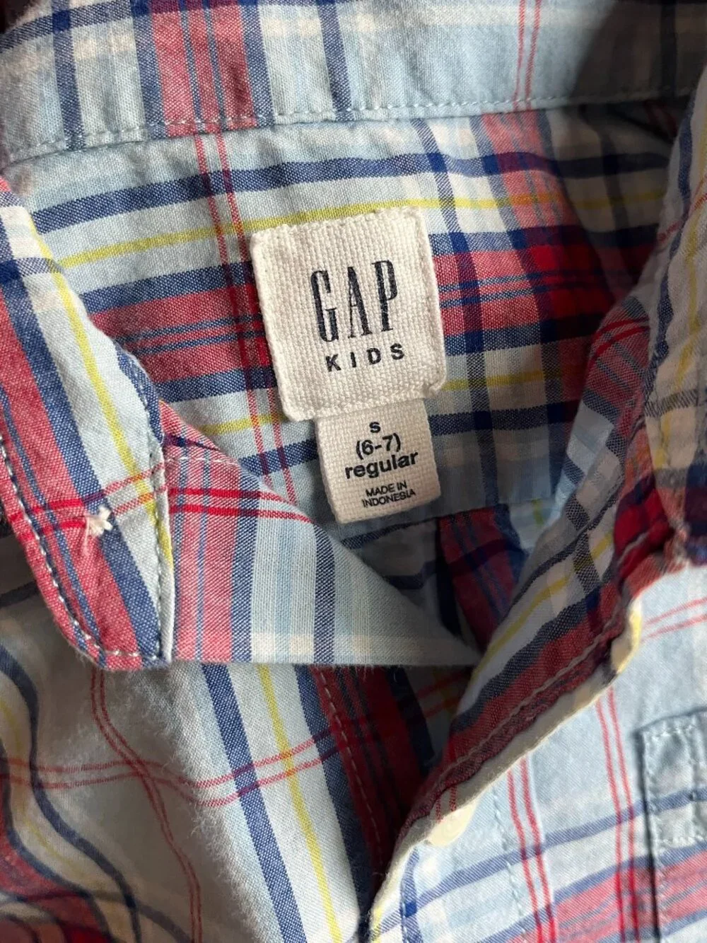 Gap light blue and red plaid button-down shirt S 6-7